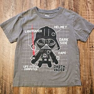 Size 5/6 Boy's Star Wars Darth Vader Short Sleeve Graphic Shirt